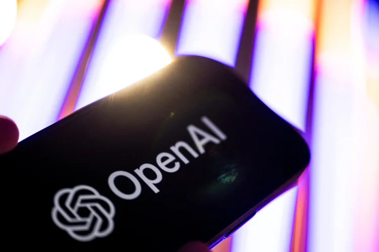 OpenAI pede que EUA liderem padrão global para IA avançada
